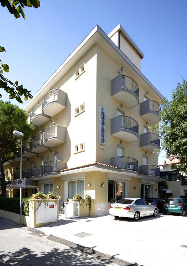 Hotel Lugano Riccione Exteriör bild